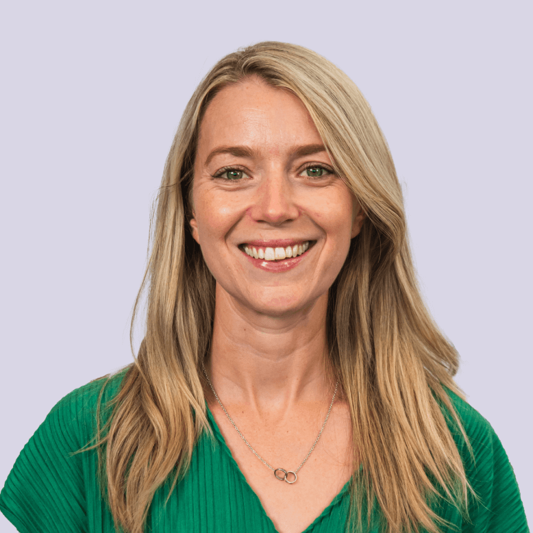 Naomi Adams headshot